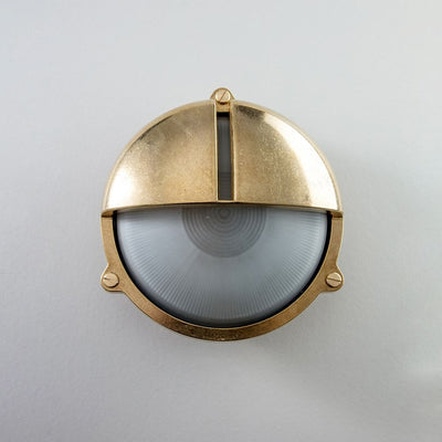 Round Bulkhead with Eyelid